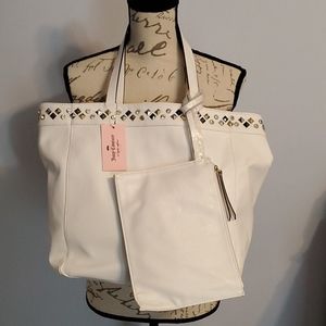 Juicy Couture large tote and wristlet set.